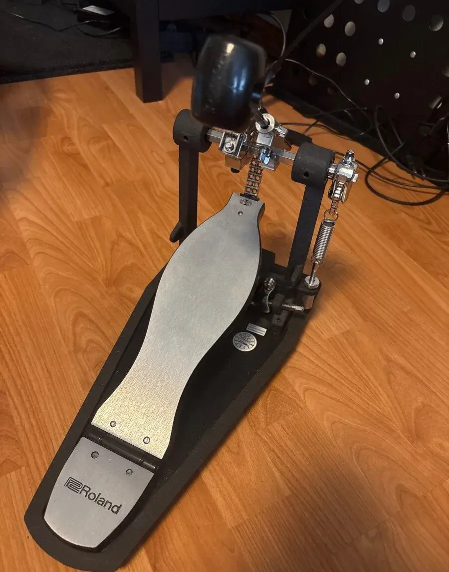 Roland RDH-100A Pedál pro basový buben