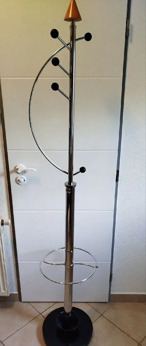 Věšák na oblečení a deštníky