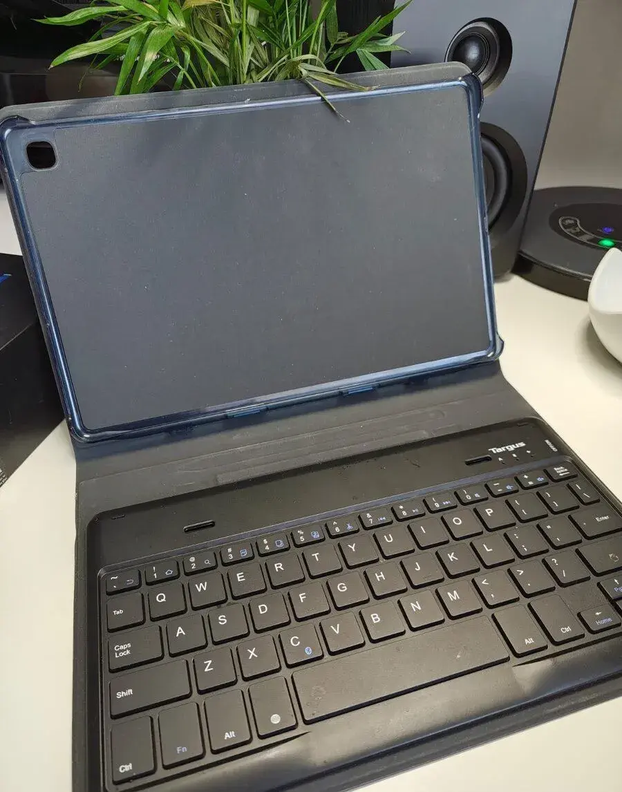 Kryt Targus pro tablet Samsung S6 Lite - s klávesnicí