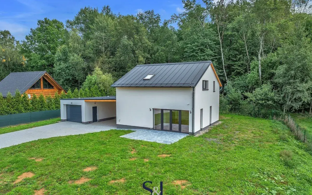 Pronájem rodinného domu 132 m², pozemek 1 483 m²