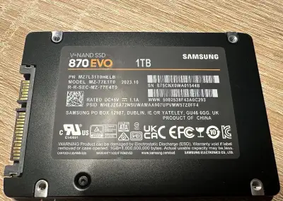 SSD disk Samsung 870 EVO 1TB ve 100% stavu