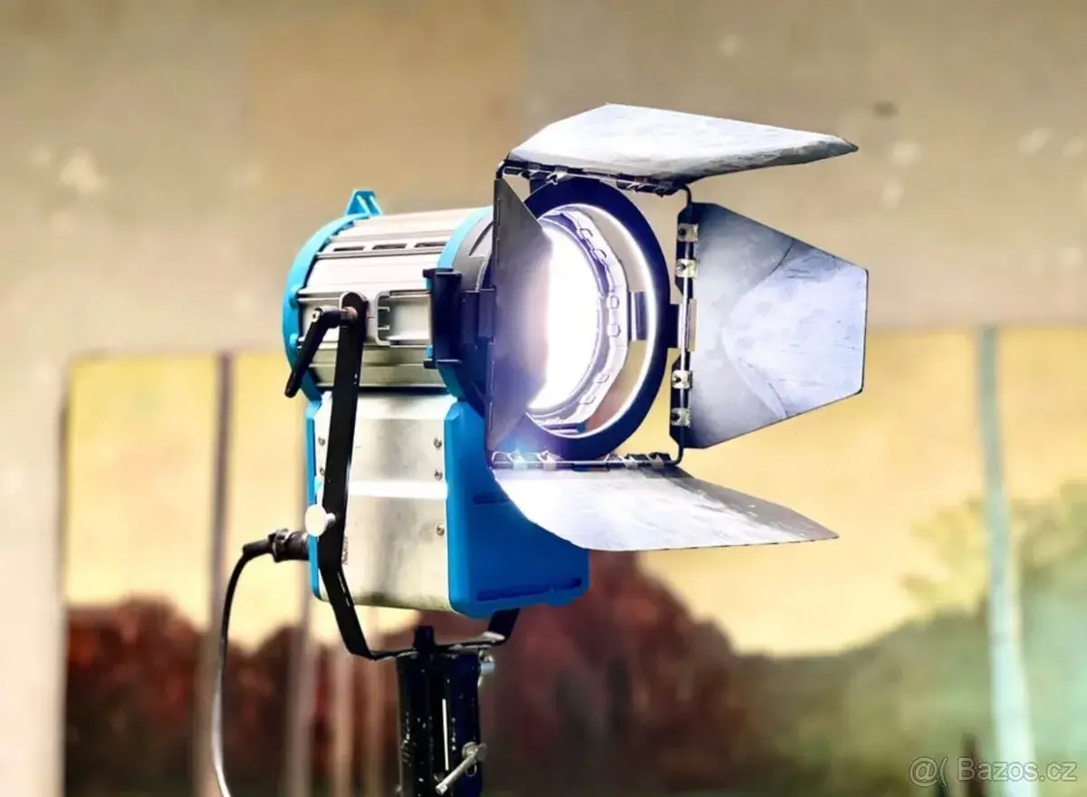 575W HMI Fresnel + Ballast