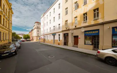 Prodej nebytového prostoru se zahradou ve vnitrobloku