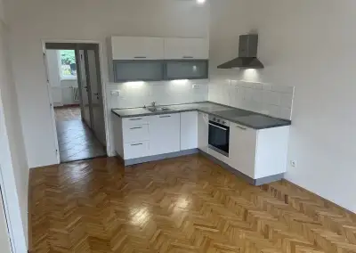 Byt 3+kk po rekonstrukci u zámku, dlouhodobě, bez RK