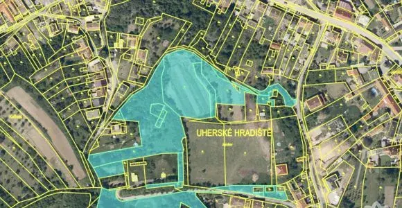 Rozsáhlý soubor pozemků 17 254 m², 8 000 m² ploch určených