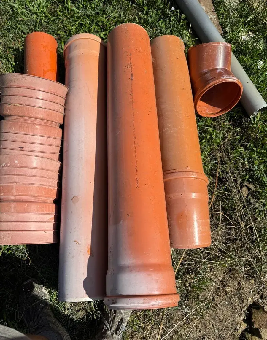 kanalizační trubky Kg potrubí a tvarovky DN200 a DN250 SN4,8