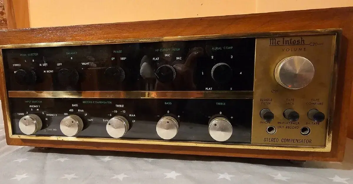 McIntosh C20