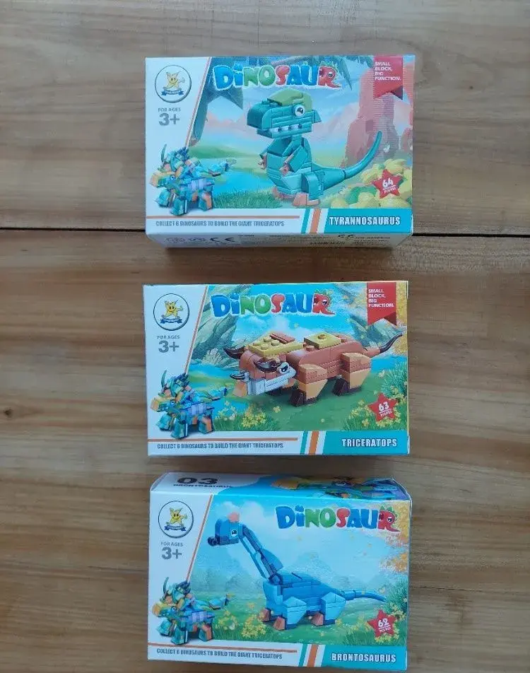 3x krásná nová hračka - dinosaur - dinosauři - hračky -