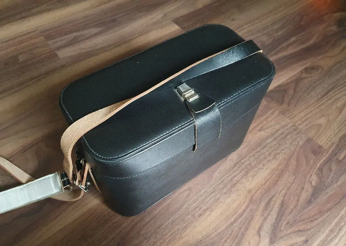 Kožená brašna k fotoaparátu (Praktika)