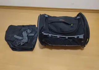 Moto válec ( brašna ) GIVI EA 107B 35 l