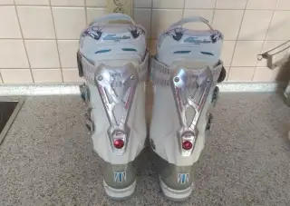 Dámské lyžáky Technica
