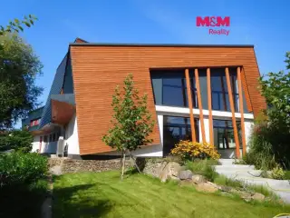 Prodej sportovního a ubytovacího zařízení, 1076 m², Okrouhlo