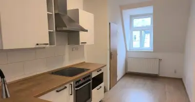 Pronájem pěkného bytu 1+1 v centru Liberce, Pražská ul.
