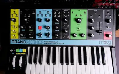 Moog Grandmother