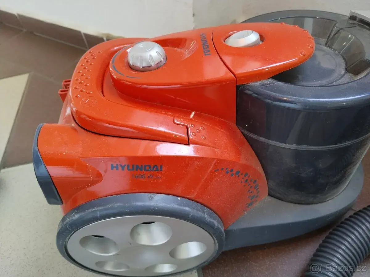 Vysavač Hyundai