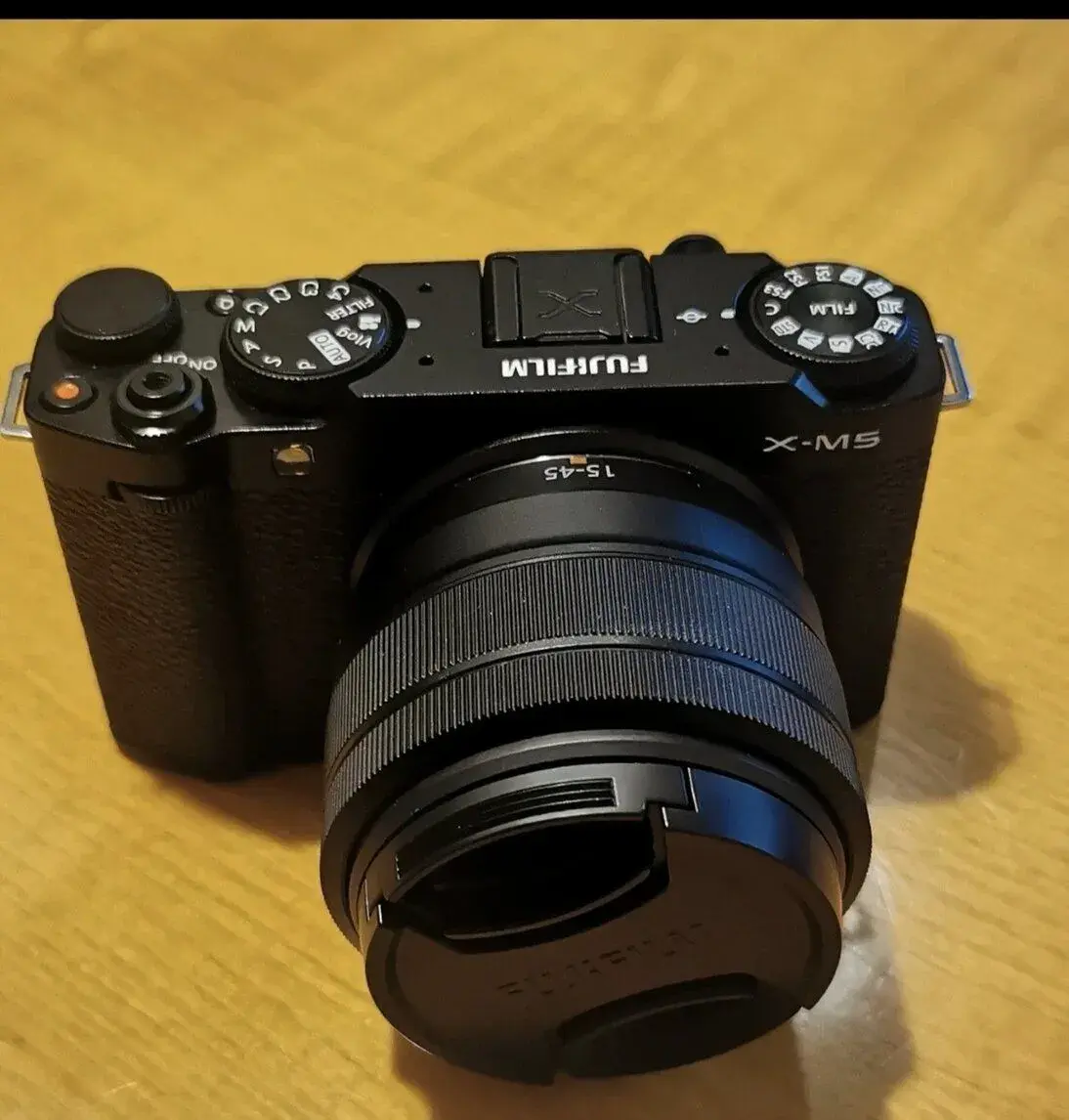 FujiFilm X-M5 + kit lens