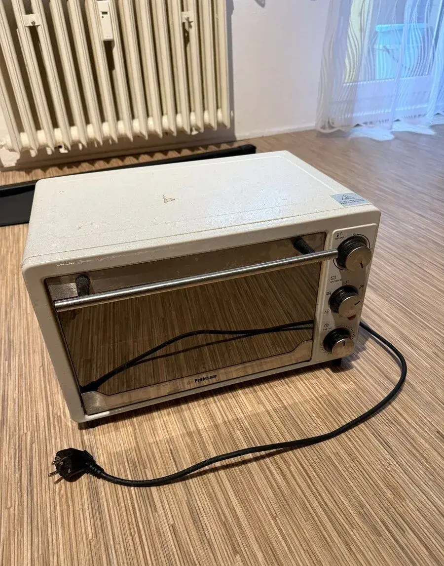 Malá elektrická pečicí trouba Professor (ststolní / přenosná