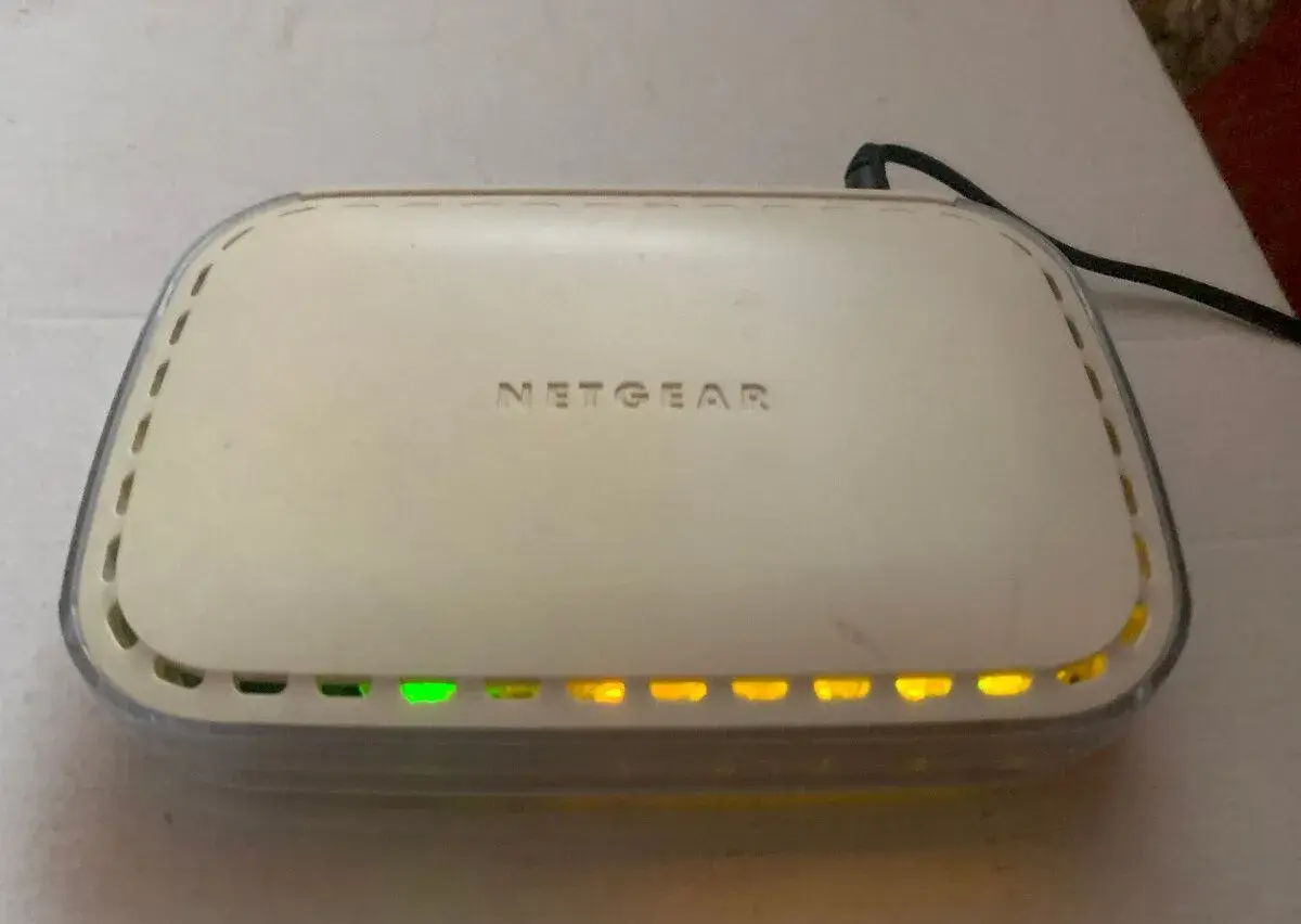 Switch Netgear 5 Port GS05 v3