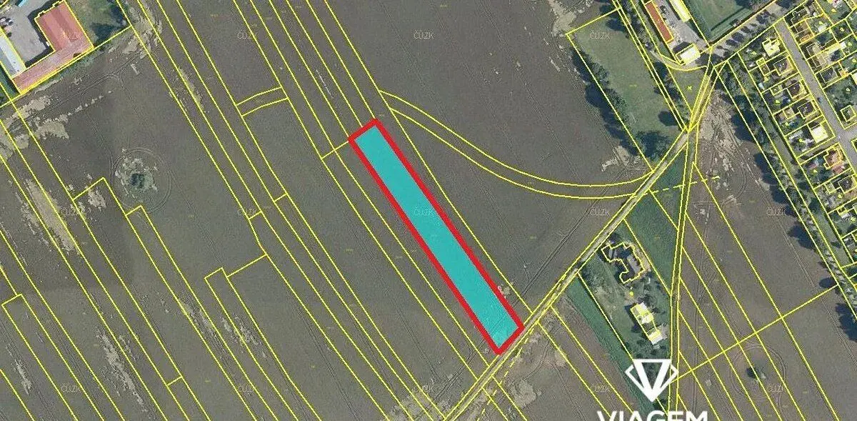 Pole 5 653 m², Podíl 17 % o výměře 942 m²
