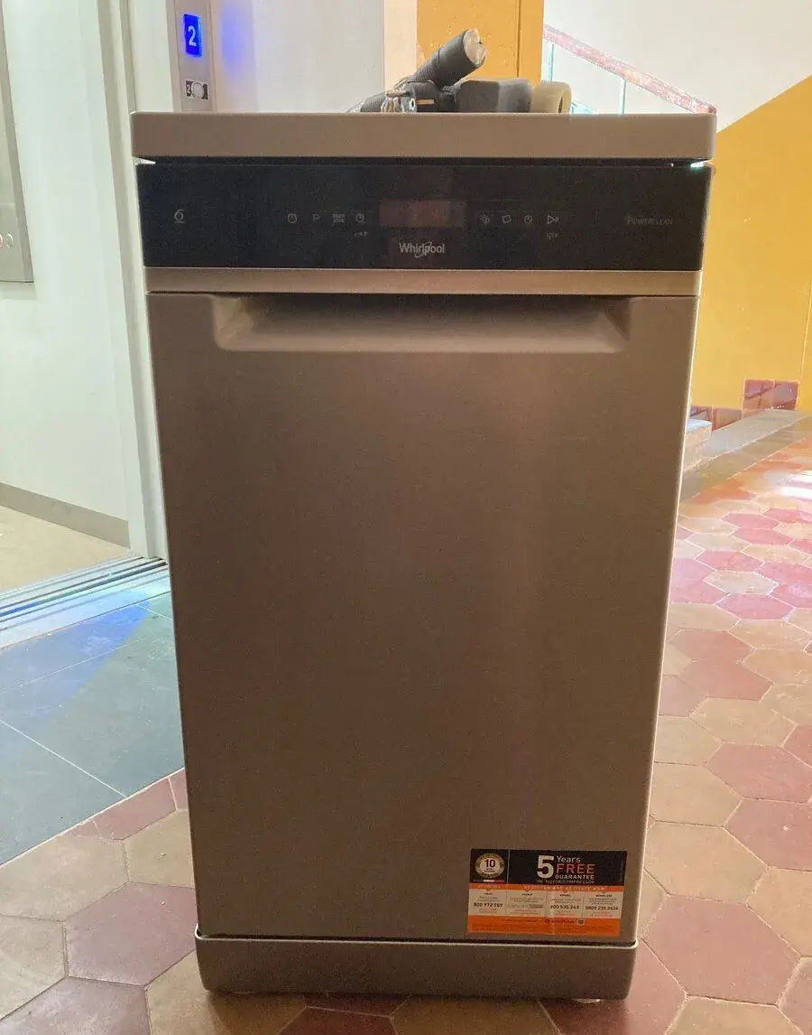 Vestavěná myčka Whirlpool WSFO 3O34 PF X nerez