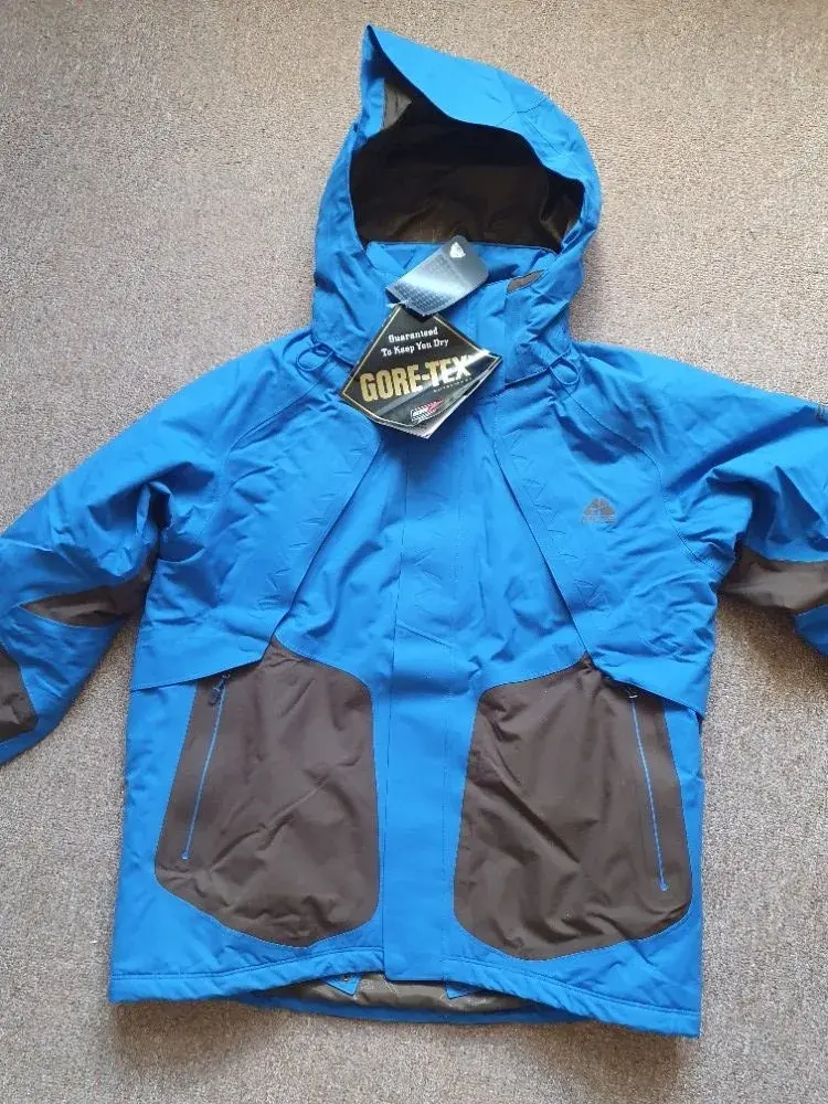 Pánská GORE-TEX bunda značky NIKE - NOVÁ