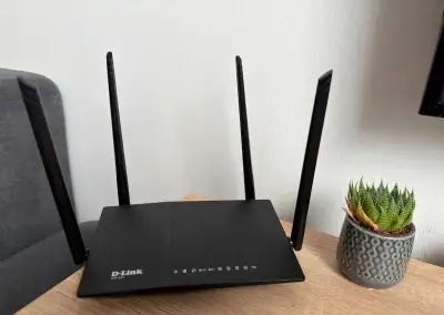Router dlink DIR-825