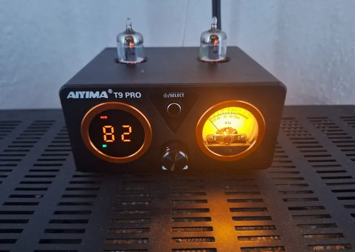 Elektronkový lampový integrovaný zesilovač s BT AIYIMA T9 P