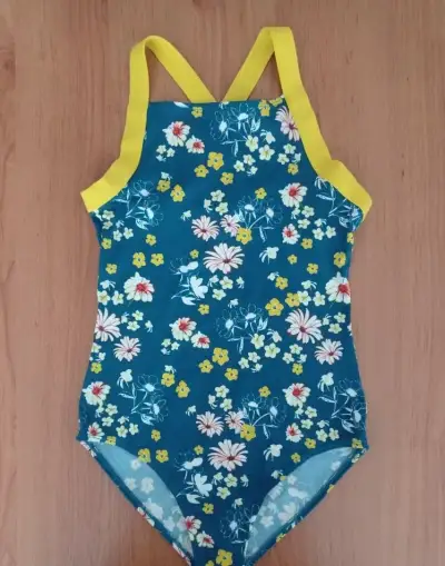 Plavky dívčí vel. 152 zn. Bonprix