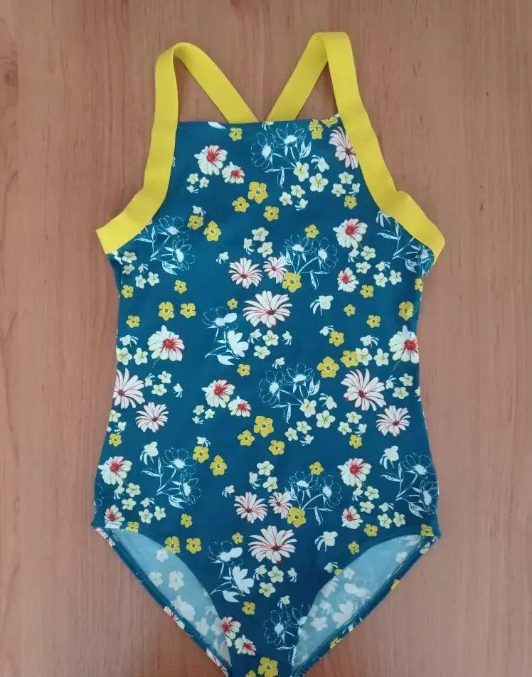 Plavky dívčí vel. 152 zn. Bonprix