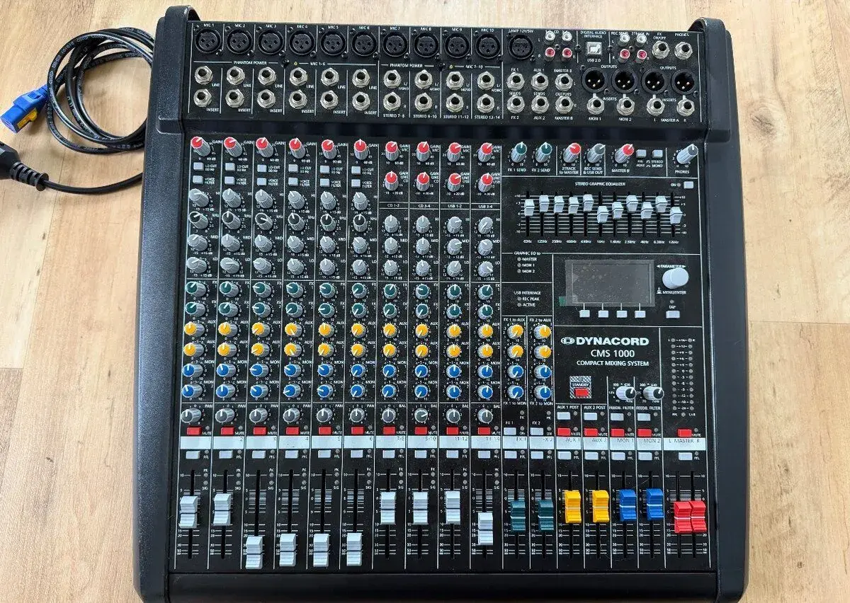 Dynacord CMS1000 -3 plus ELectro-voice ZLX12P