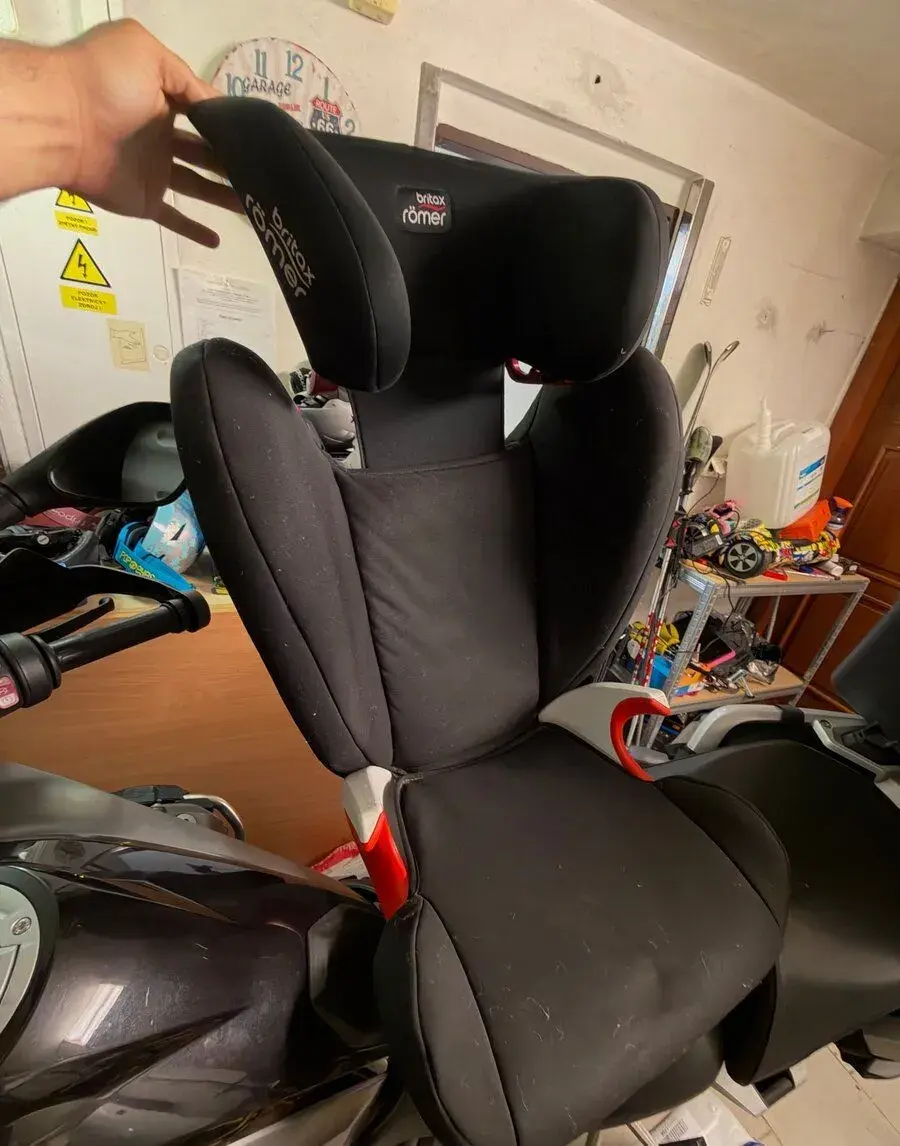 Britax Römer KID II, Cosmos Black