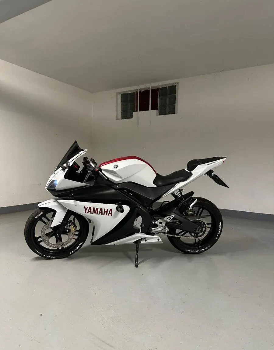 Yamaha YZF R125