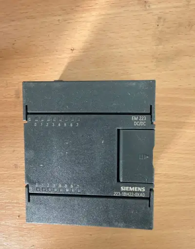 Siemens SIMATIC S7-200 EM 223 – 8× DI 24 V DC