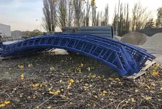 Oblouková hala, šířka 18 x délka 26 m x výška 7,5 m