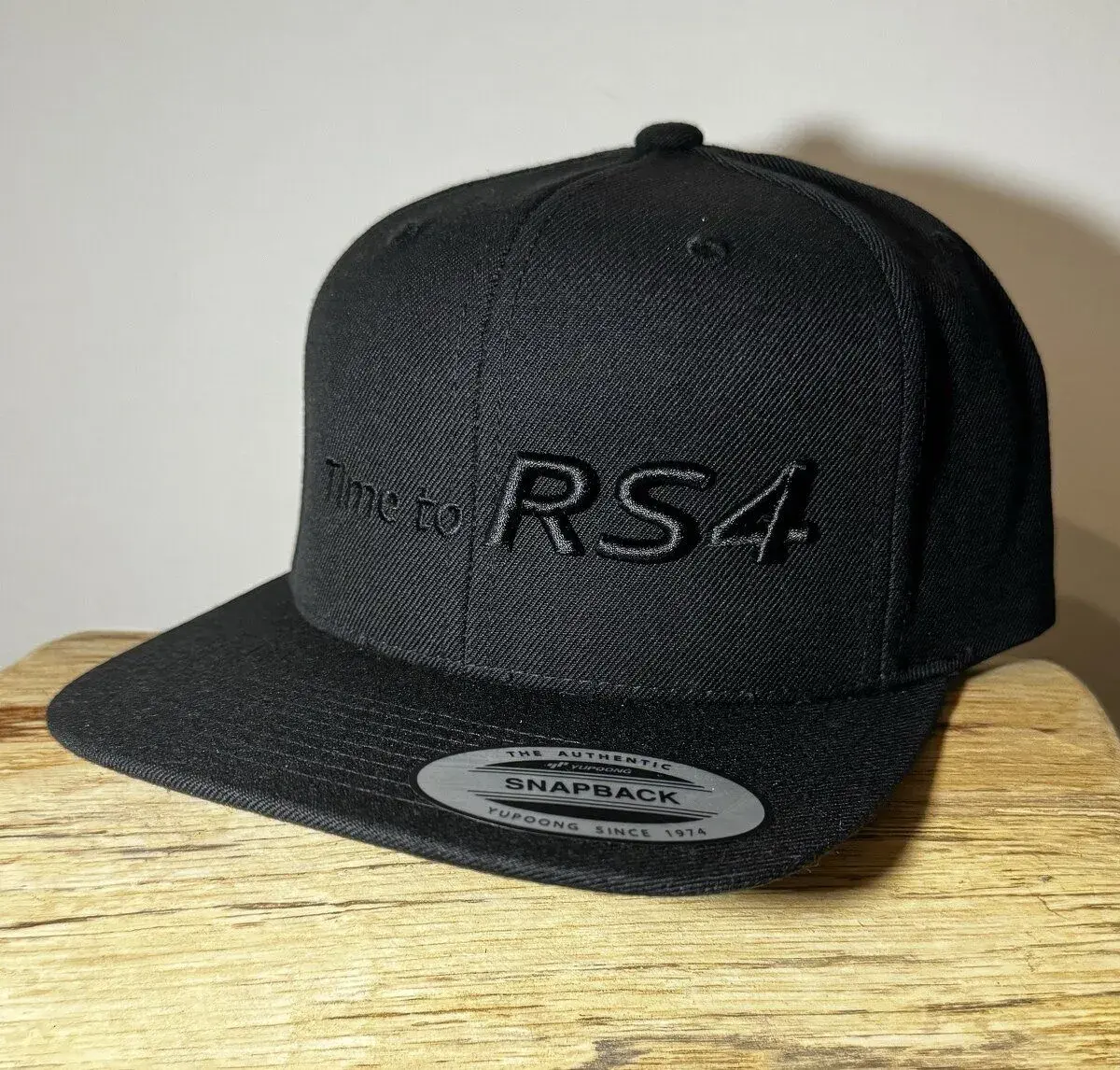 Kšiltovka Audi RS4 SNAPBACK