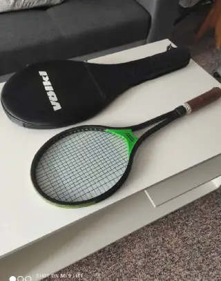 Tenisová raketa