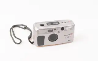 Yashica T5