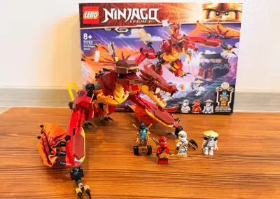 LEGO Ninjago 71753 – Útok ohnivého draka