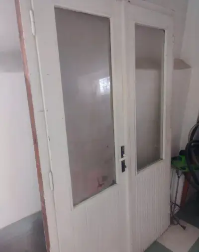 Dvoukřídlé dveře