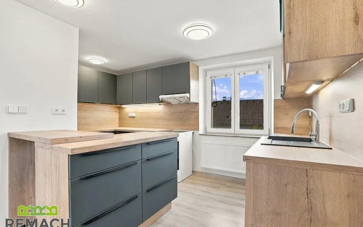 Pronájem, byt 4+kk, 102 m², garáž a zahrada 744 m², Hvozdná