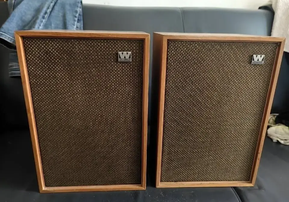 Vintage repro WHARFEDALE DENTON 3