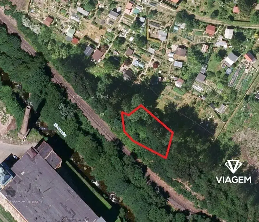 Spekulační - komerční a ostatní 1 734 m²