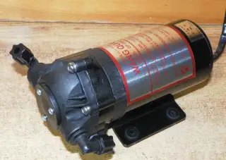 Vysokotlaké vodní čerpadlo DP-100A, 24 VDC, 7 bar