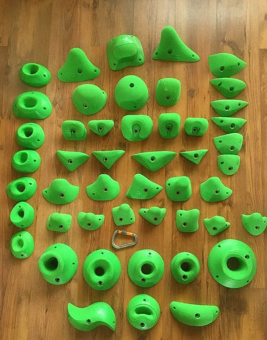 Nové lezecké chyty THEREX Boulder Set - 48 kusů