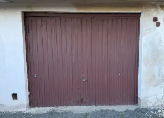 Řadová garáž k pronájmu - Turnov