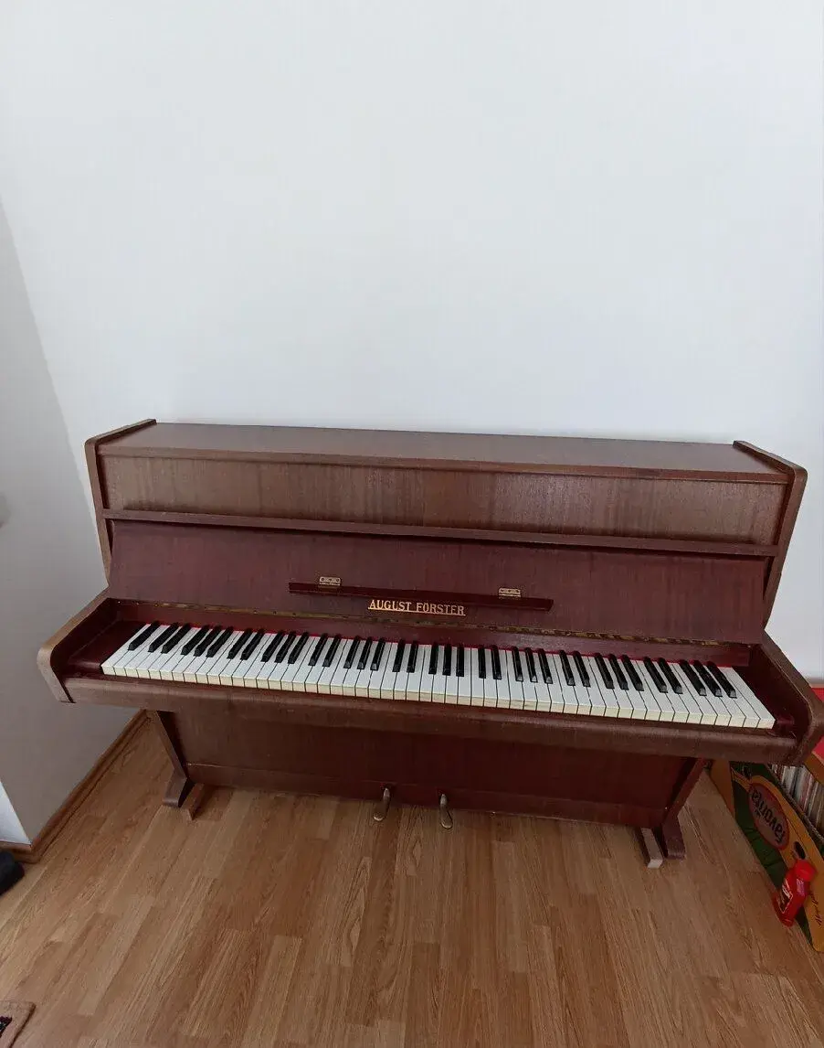 Piano August Förster