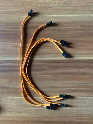 Sata III datový kabel, 40cm