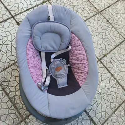 Elektrické houpací lehátko 2 v 1