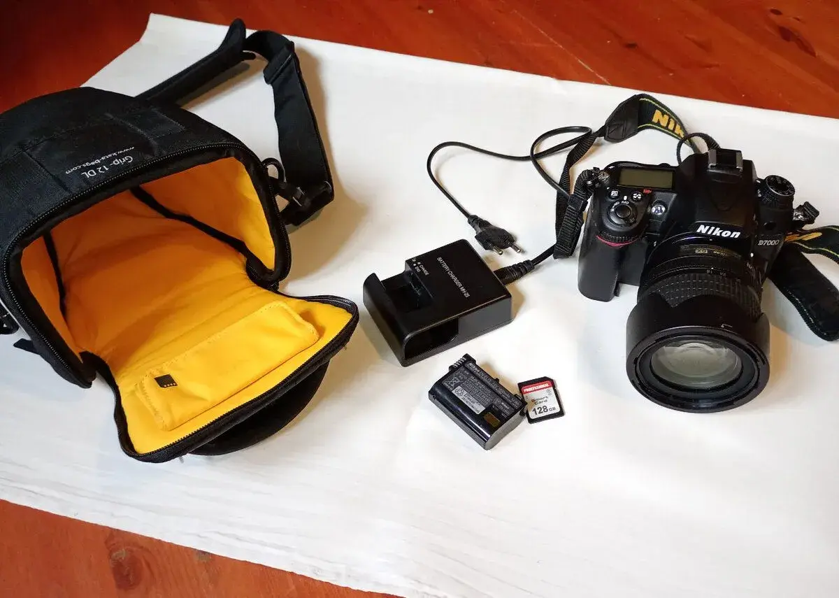 Fotoaparát Nikon D7000 + příslušenství