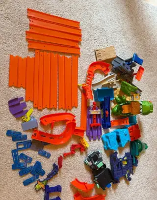 Hot wheels drahý (mix)